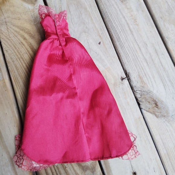 Disney Princess Elena of Avalon Burgundy or Red Dress for 11 Inch Barbie Doll - Picture 2 of 4